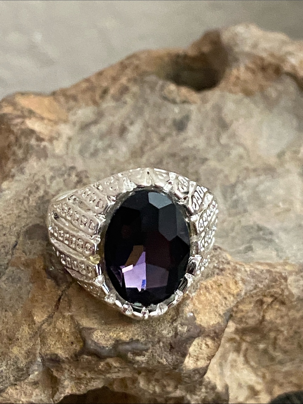 5/$10❤️❤️❤️NEW Silver Tone Zinc Alloy Faceted Acrylic Cabochon Ring